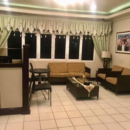 Rolet Hotel Catbalogan エクステリア 写真