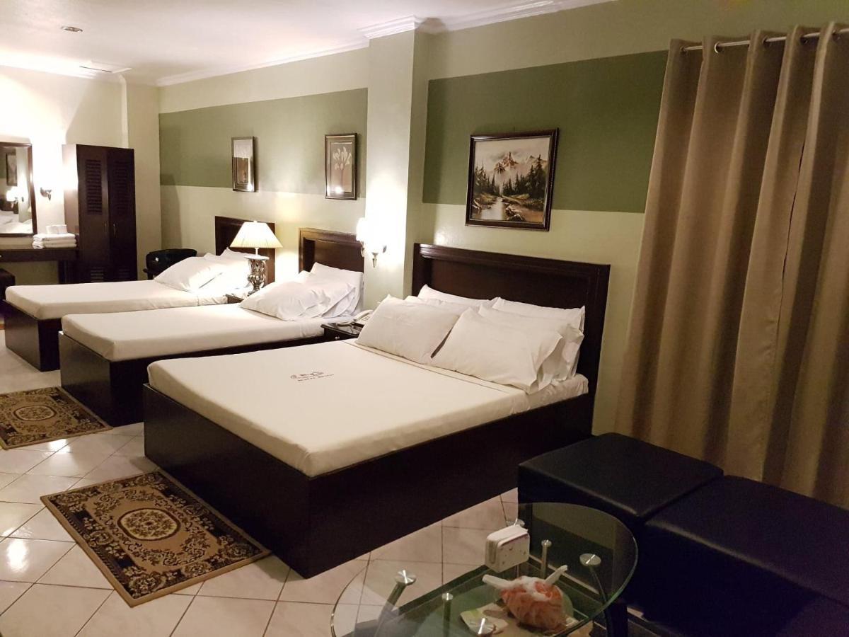 Rolet Hotel Catbalogan エクステリア 写真