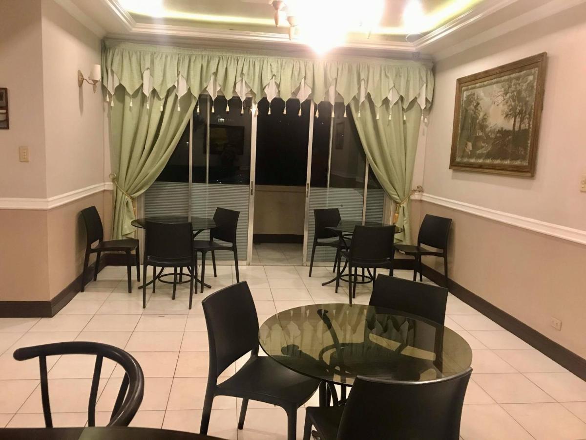 Rolet Hotel Catbalogan エクステリア 写真